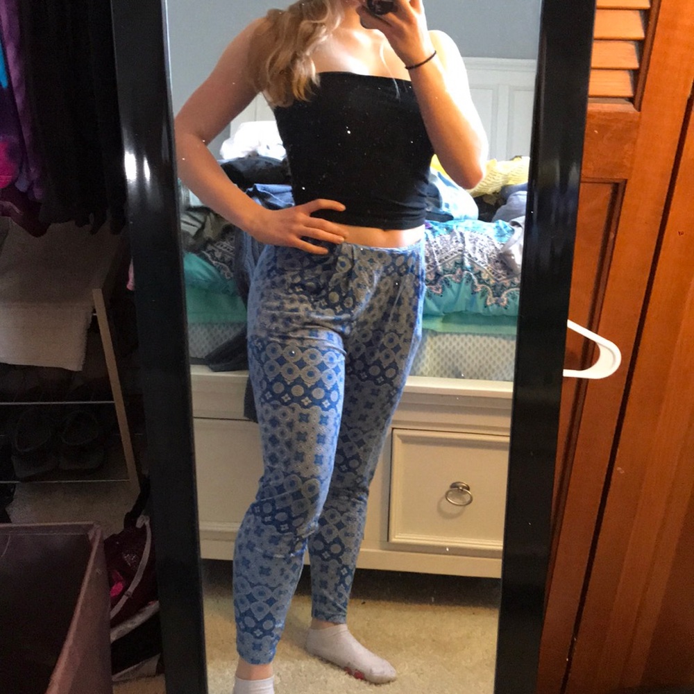 ‼️CLOSET CLOSING‼️Blue & White Jogger Pants